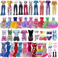 30 Parça Oyuncak Bebek Kıyafetleri ve Aksesuarları 11,5 İnç Kız Bebekler için Rastgele 5 Üst, 5 Pantolon, Rastgele 3 Elbise, Rastgele 3 Moda Elbise, Rastgele 2 Mayo, 6 Çift Ayakkabı, 1 Çanta, 5 Askı