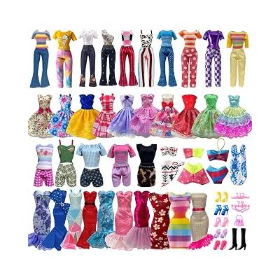 30 Parça Oyuncak Bebek Kıyafetleri ve Aksesuarları 11,5 İnç Kız Bebekler için Rastgele 5 Üst, 5 Pantolon, Rastgele 3 Elbise, Rastgele 3 Moda Elbise, Rastgele 2 Mayo, 6 Çift Ayakkabı, 1 Çanta, 5 Askı