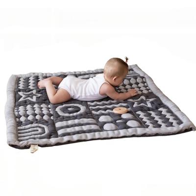 3D Yumuşak Organik Pamuk Emekleme Battaniyesi - GOTS Sertifikalı, 101,6 x 101,6 cm Montessori Tasarım, Motor Beceri Geliştirme için, Tersine çevrilebilir, Gevşek İplik Yok - Yıkanabilir ve