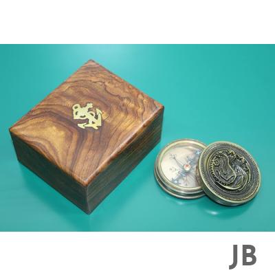 Ahşap Kutulu Pirinç Pusula 16223