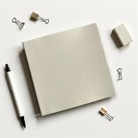 Fark Tanıtım Defter, Çizgisiz Not Defteri – PU Deri Not Defteri – 16,5x16,5 cm, 96 Yaprak (192 Sayfa), 90 gr Ivory Kağıt, Esnek Kapak, Ofis ve Kırtasiye (Kırık Beyaz)