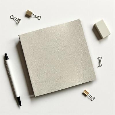 Fark Tanıtım Defter, Çizgisiz Not Defteri – PU Deri Not Defteri – 16,5x16,5 cm, 96 Yaprak (192 Sayfa), 90 gr Ivory Kağıt, Esnek Kapak, Ofis ve Kırtasiye (Kırık Beyaz)