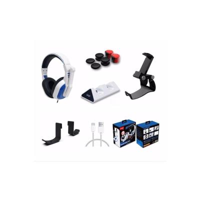 ipega PlayStation 5 PS5 12in1 Aksesuar Seti, Kulaklık, Analog Koruyucu, Şarj İstasyonu, Telefon Tutucu, Siyah & Beyaz