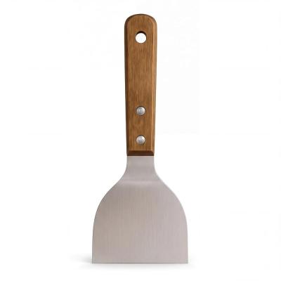MallArt® Ahşap Saplı Paslanmaz Çelik Spatula – 24cm Eğilimli Çok Amaçlı Mutfak Spatulası | Izgara, Burger, Sebze, Temizlik için Profesyonel Metal Spatula