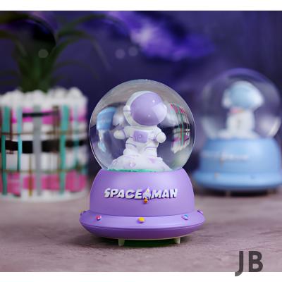 Minik Astronot Işıklı Kar Küresi Alk3109