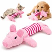 SOGUD Peluş Domuzcuk Kedi Köpek Oyuncağı - Isırınca Ses Çıkaran İnteraktif Oyun Arkadaşı - Yumuşak Dokulu Çizgili Tasarım - Yavru ve Yetişkin Evcil Hayvanlar İçin - 25 x 10 x 4 cm - Pembe